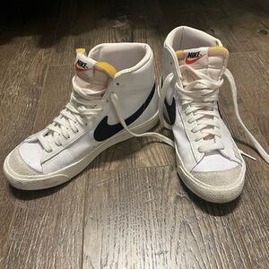 Nike Blazers Size 8